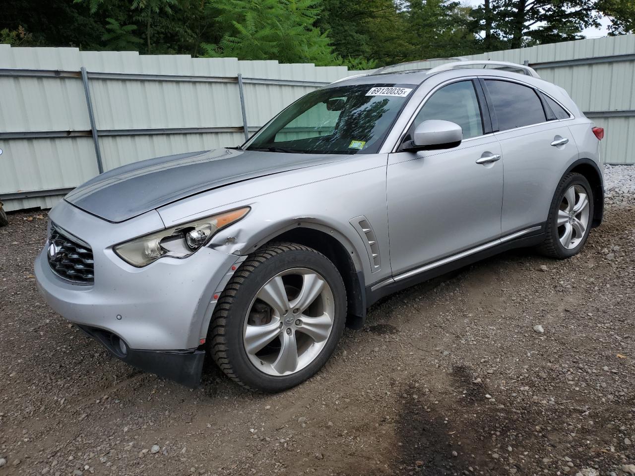 INFINITI FX35 2010