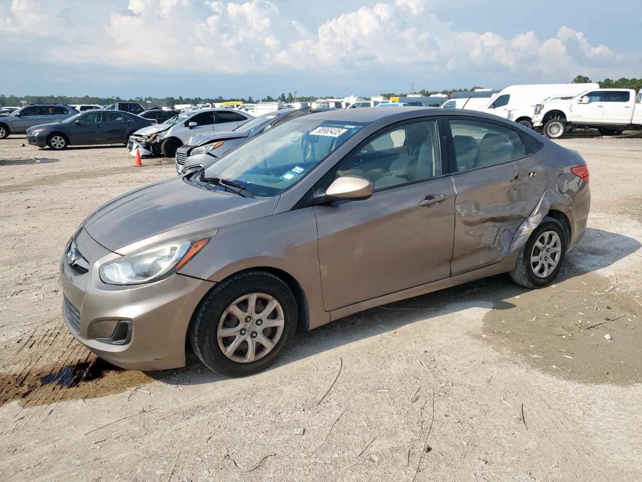 HYUNDAI ACCENT GLS 2012