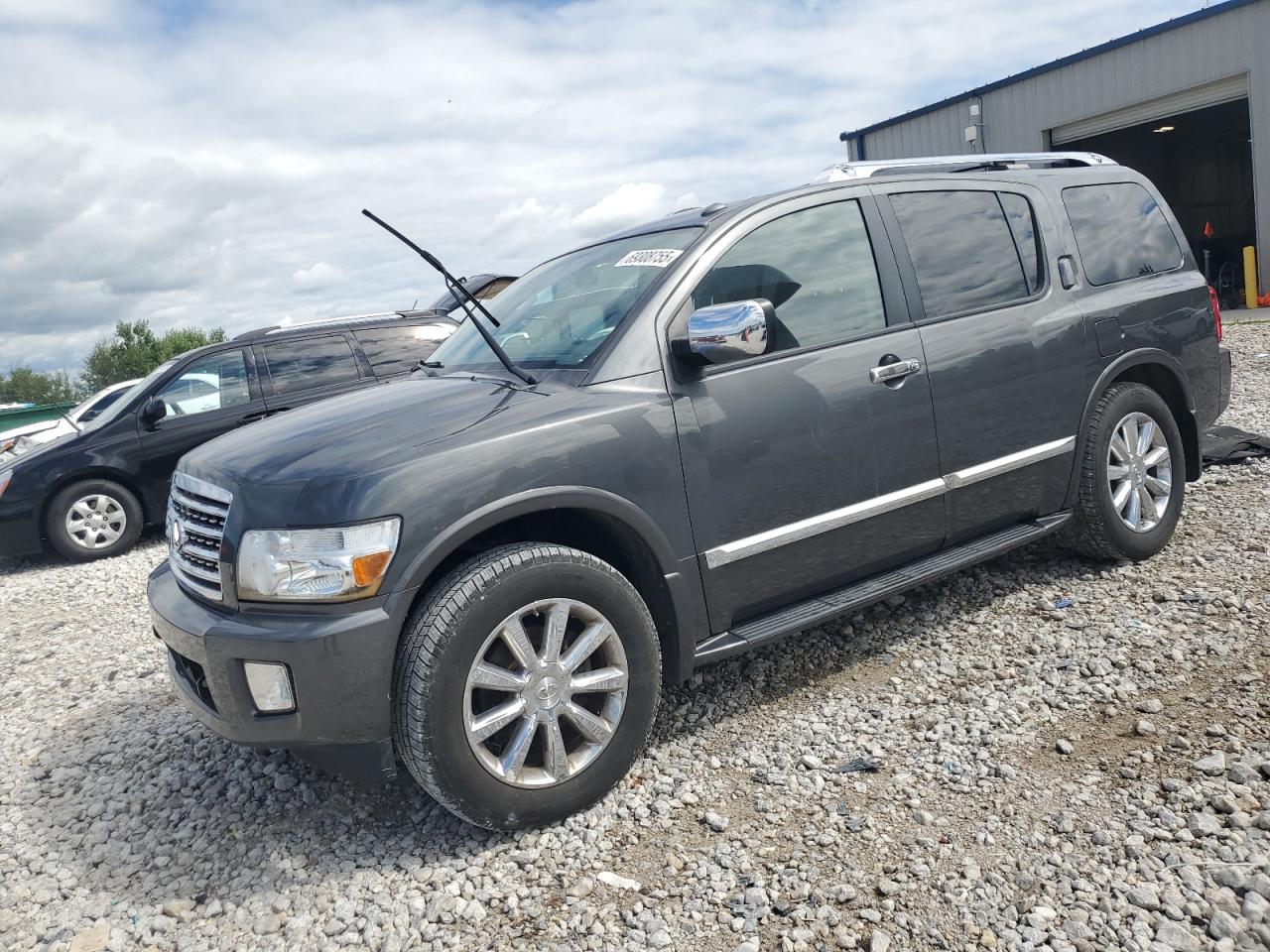 INFINITI QX56 2010