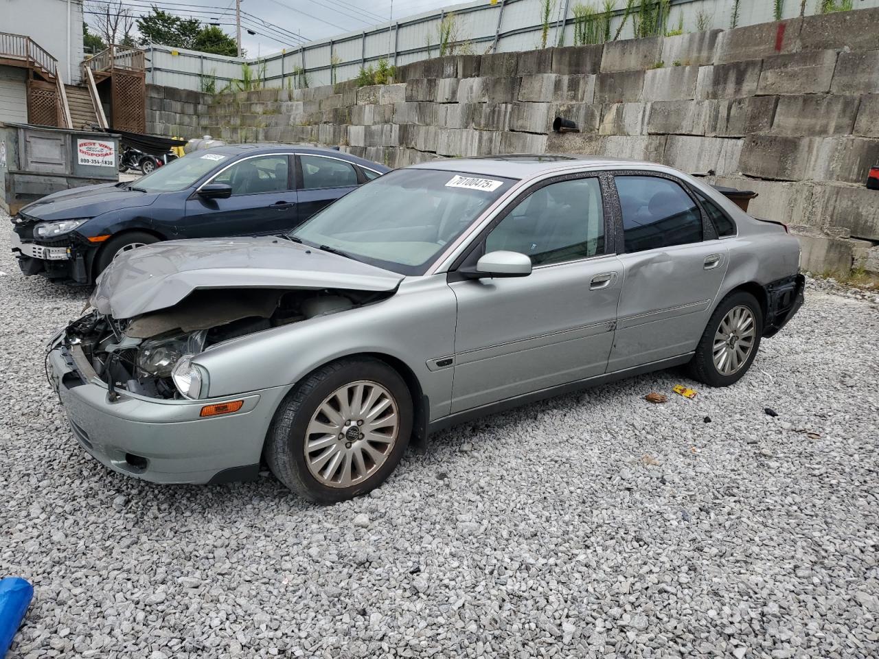 VOLVO S80 2004