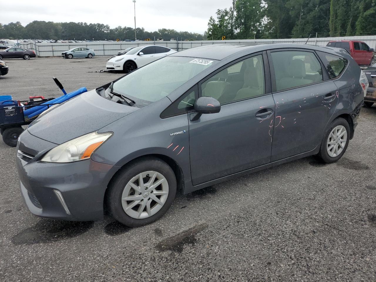 TOYOTA PRIUS V 2012