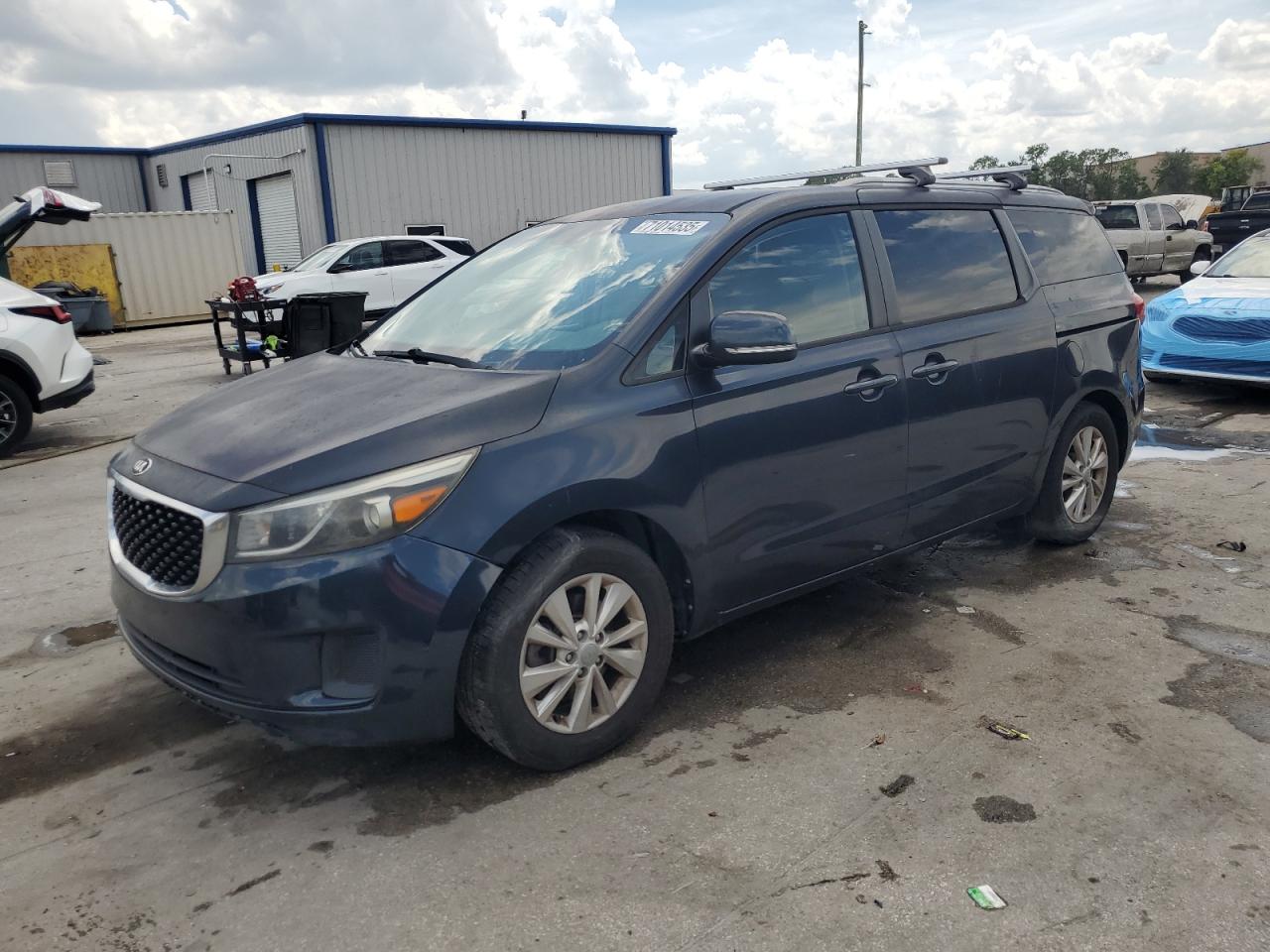 KIA SEDONA LX 2016