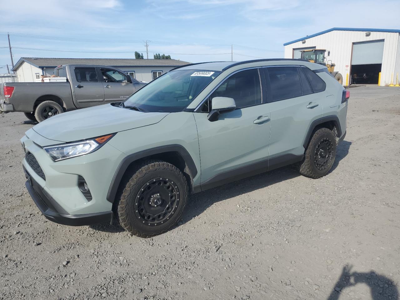 TOYOTA RAV4 XLE 2021