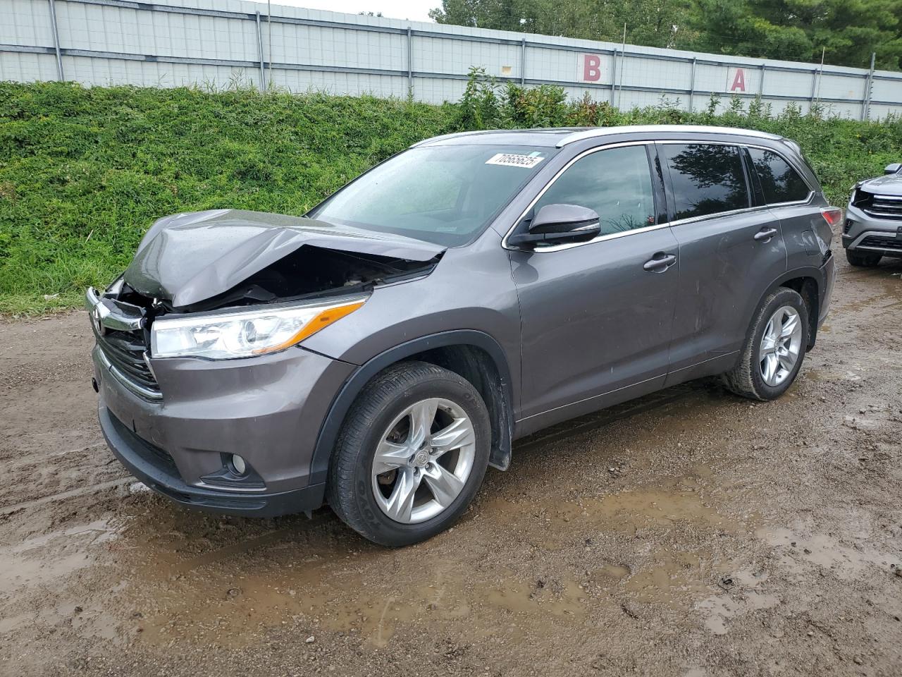 TOYOTA HIGHLANDER 2015