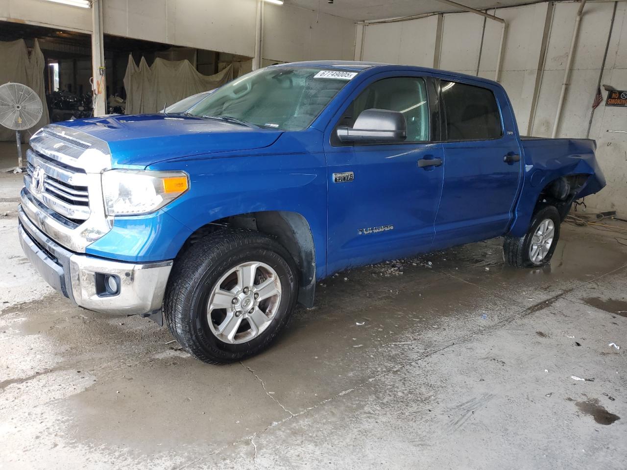 TOYOTA TUNDRA CRE 2017