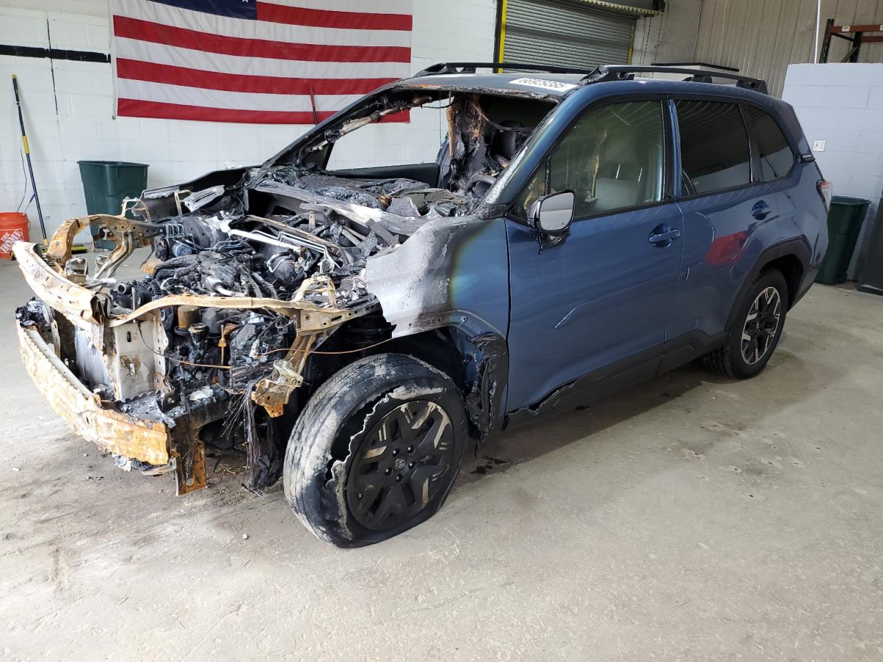 SUBARU FORESTER PREMIUM 2025