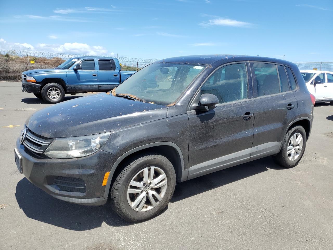 VOLKSWAGEN TIGUAN S 2013