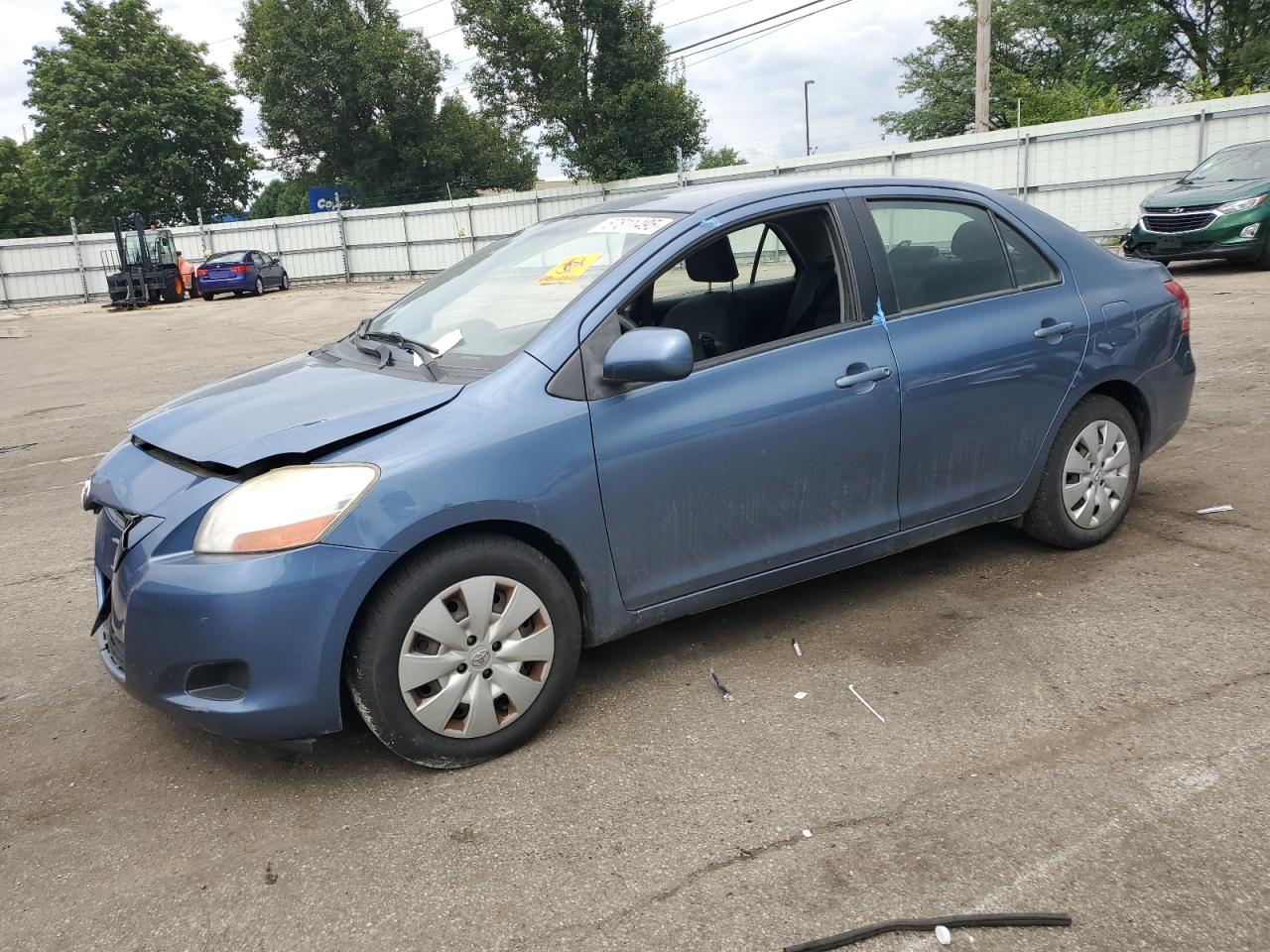 TOYOTA YARIS 2011