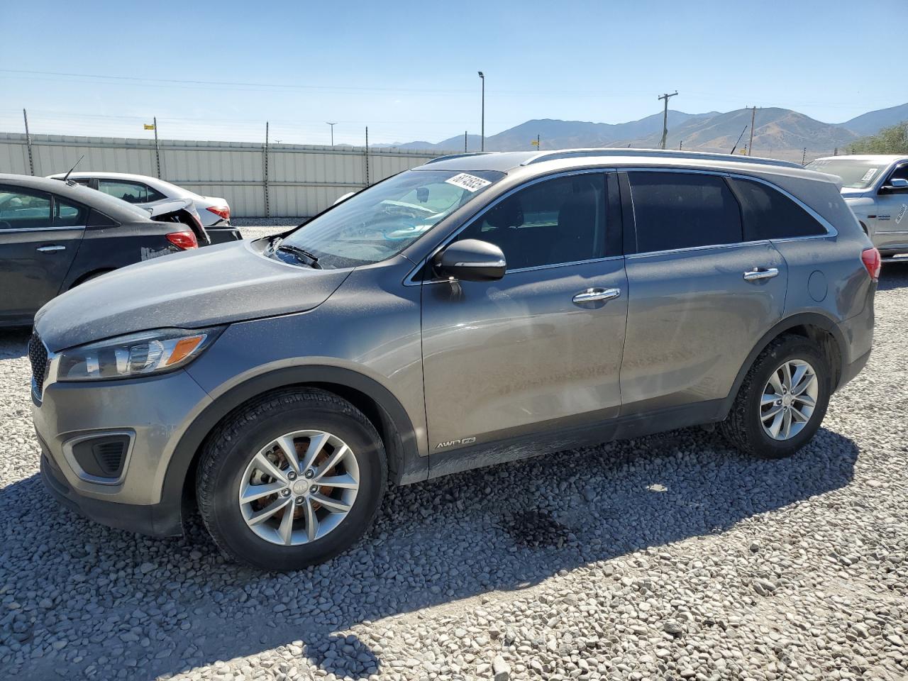 KIA SORENTO LX 2016