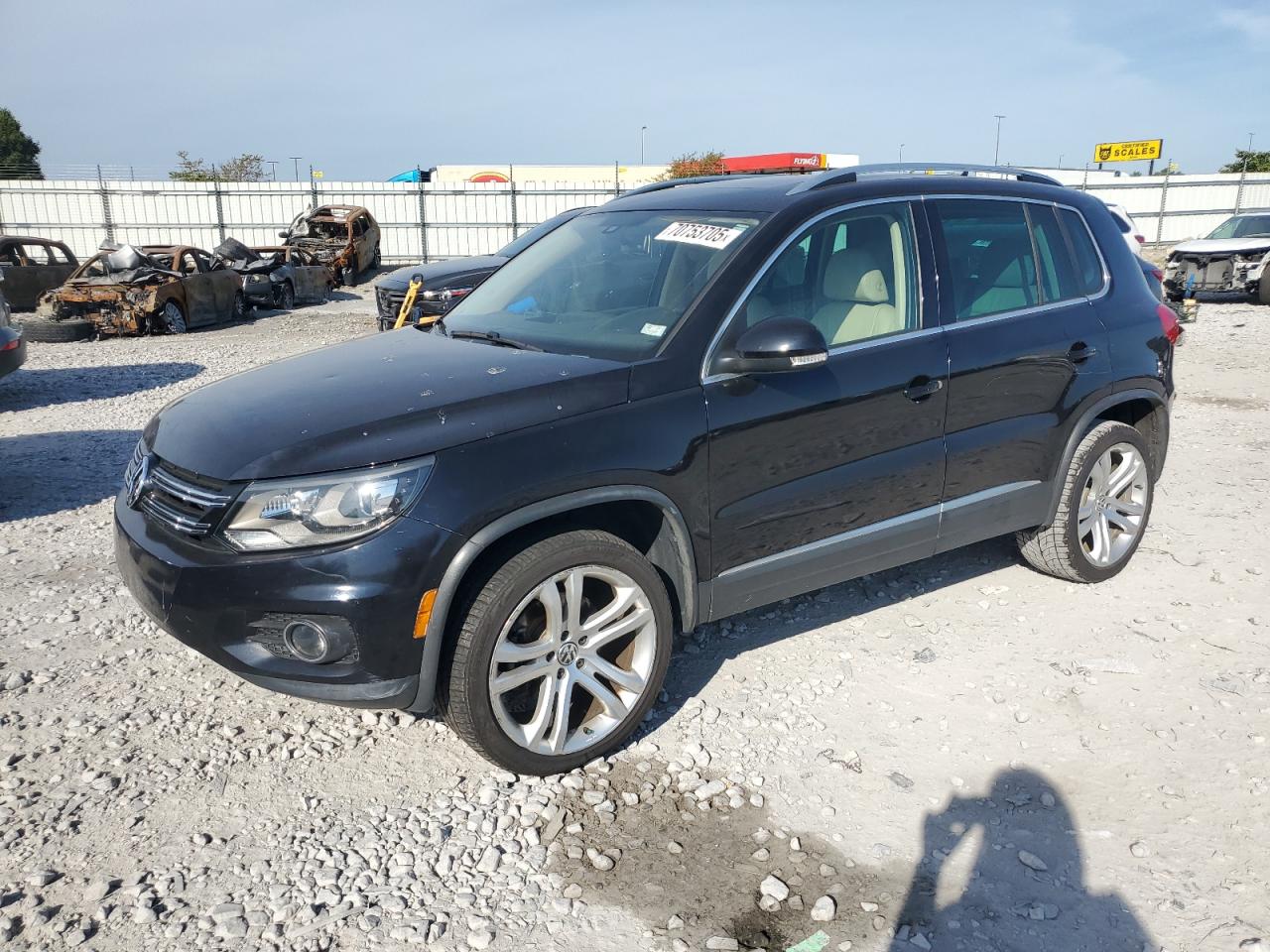 VOLKSWAGEN TIGUAN S 2016