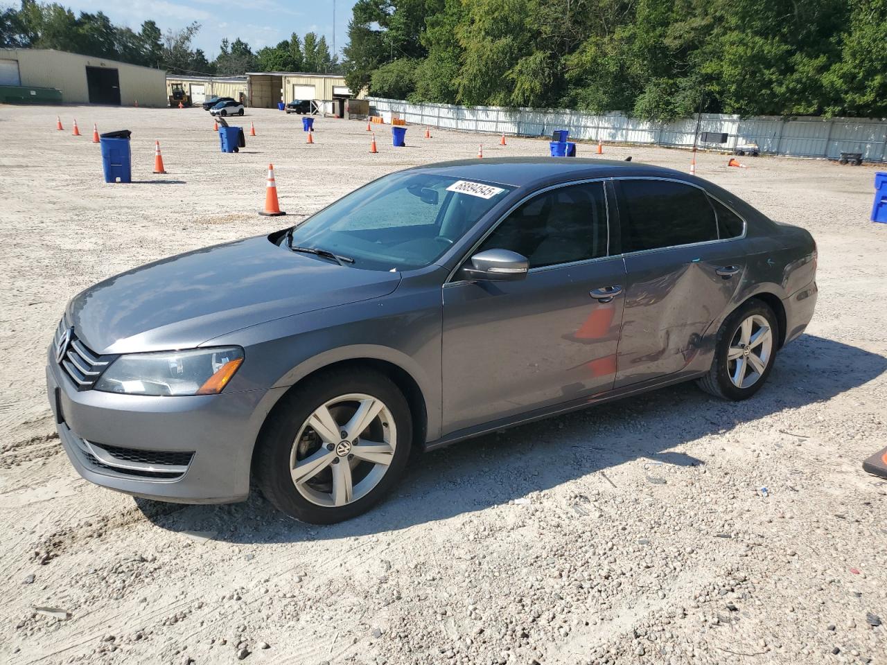 VOLKSWAGEN PASSAT SE 2014