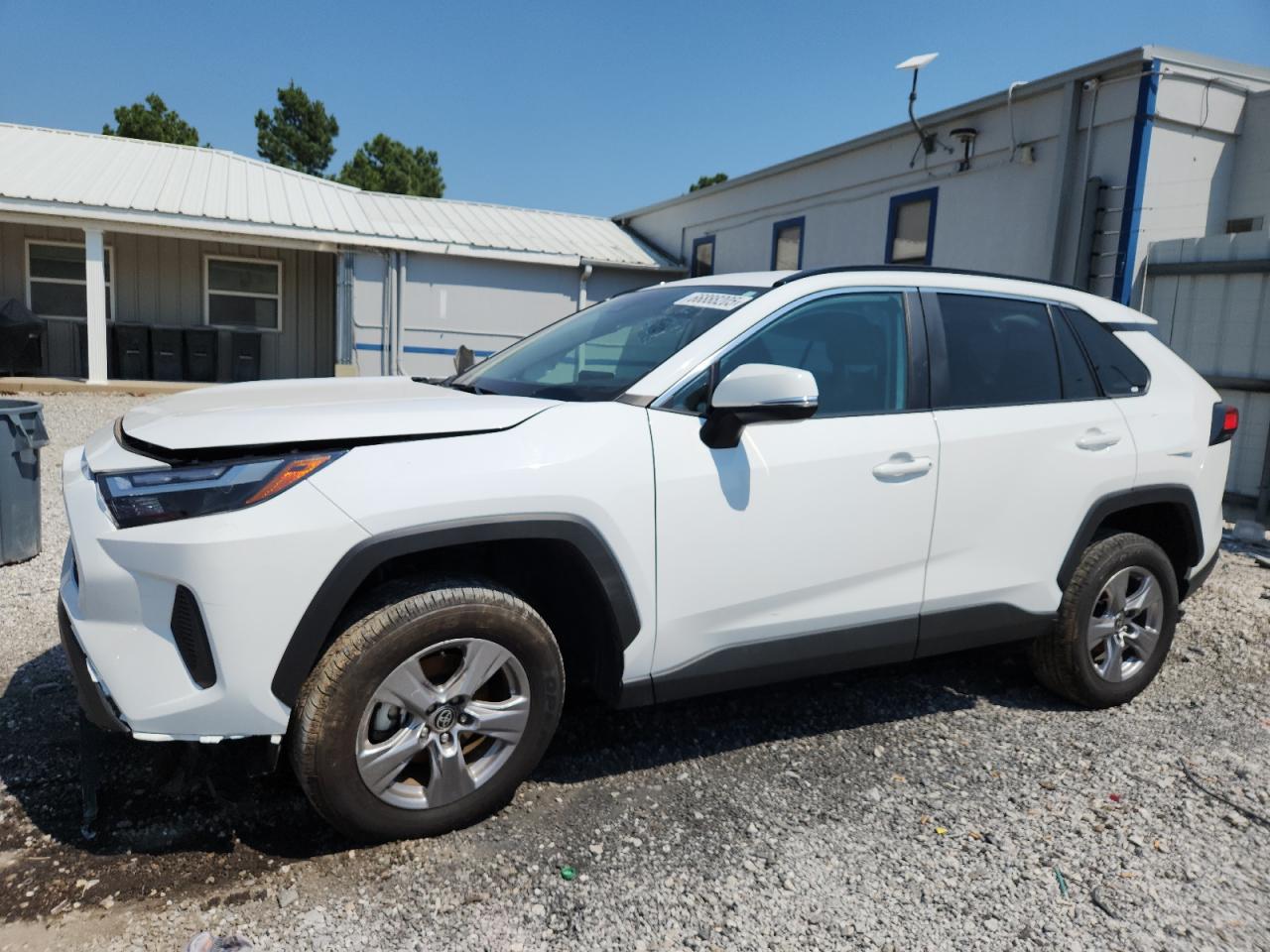 TOYOTA RAV4 XLE 2025