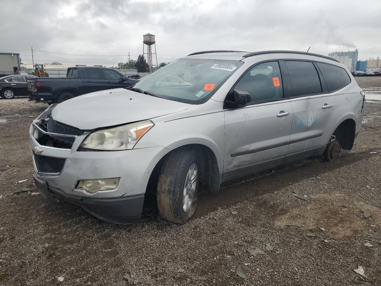 CHEVROLET TRAVERSE 2011