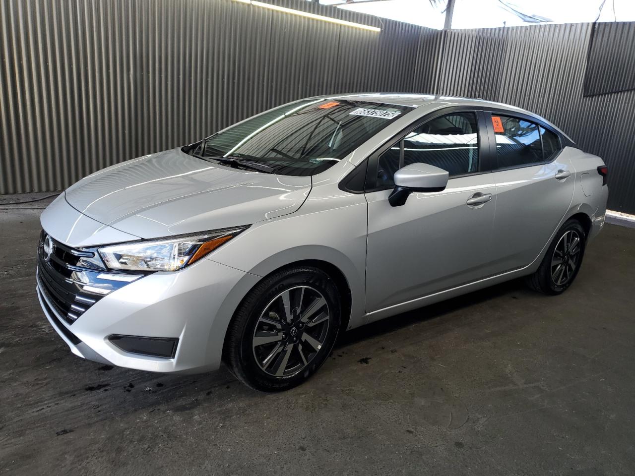 NISSAN VERSA SV 2025