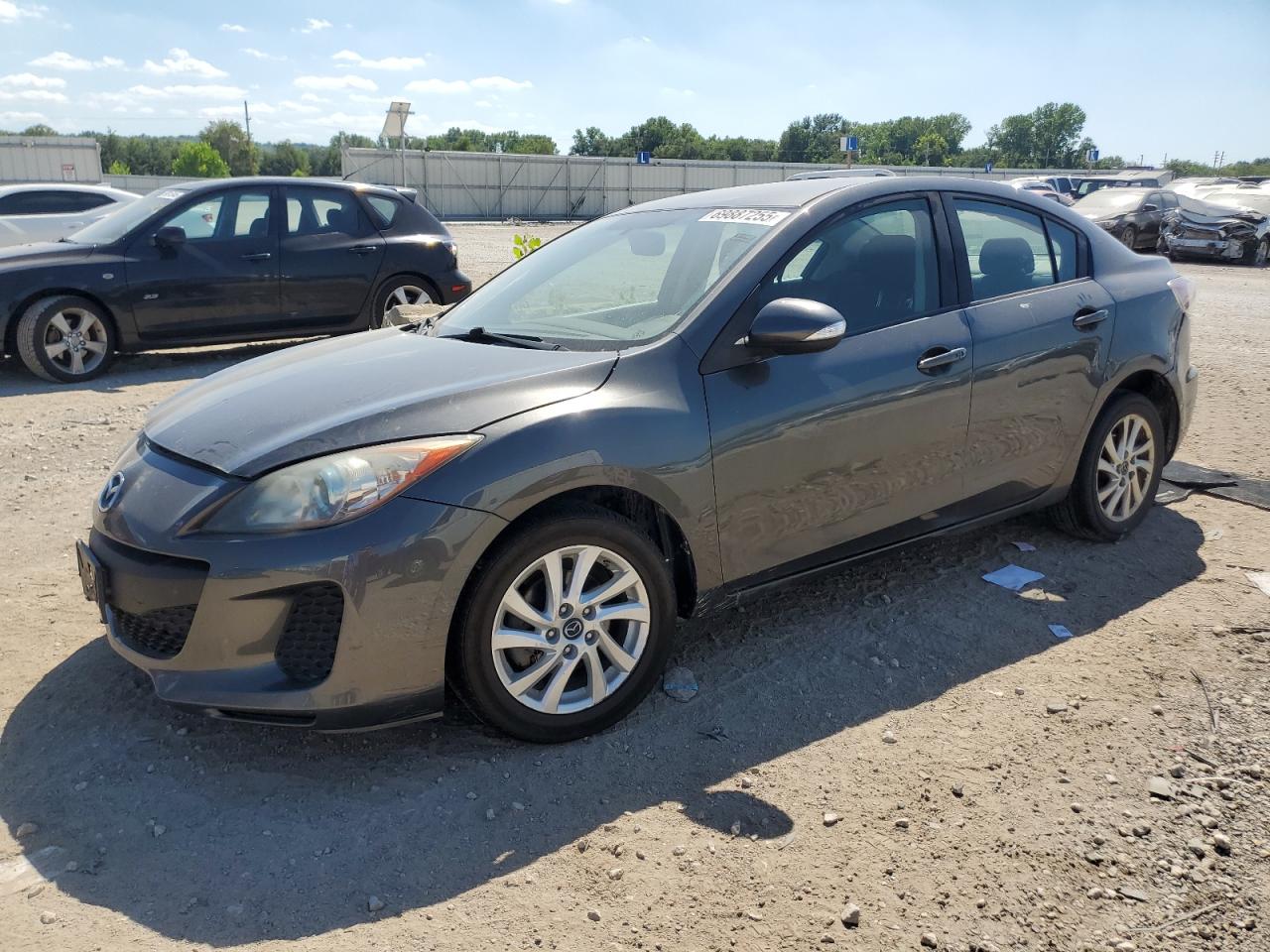 MAZDA 3 2013