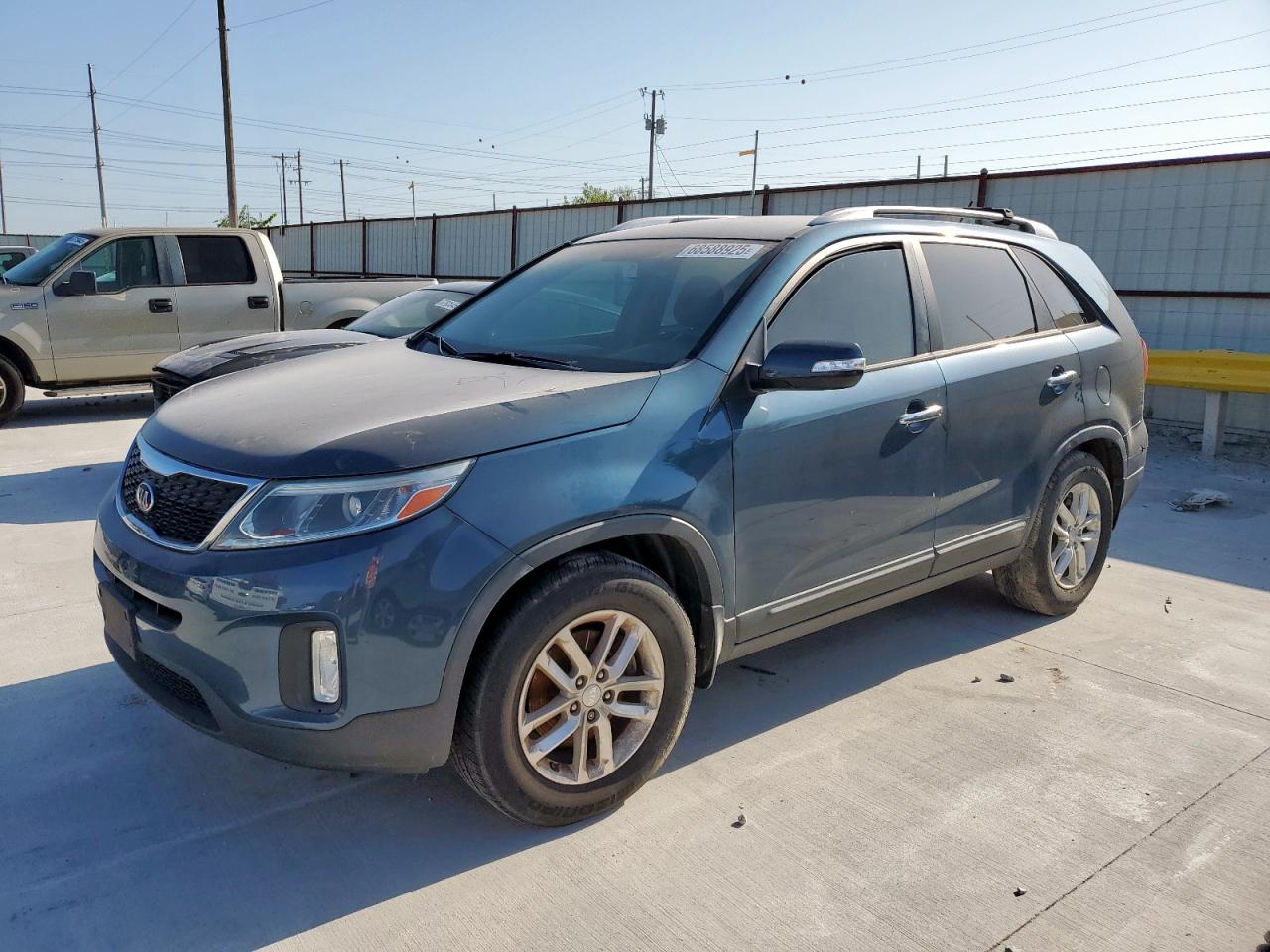KIA SORENTO LX 2014