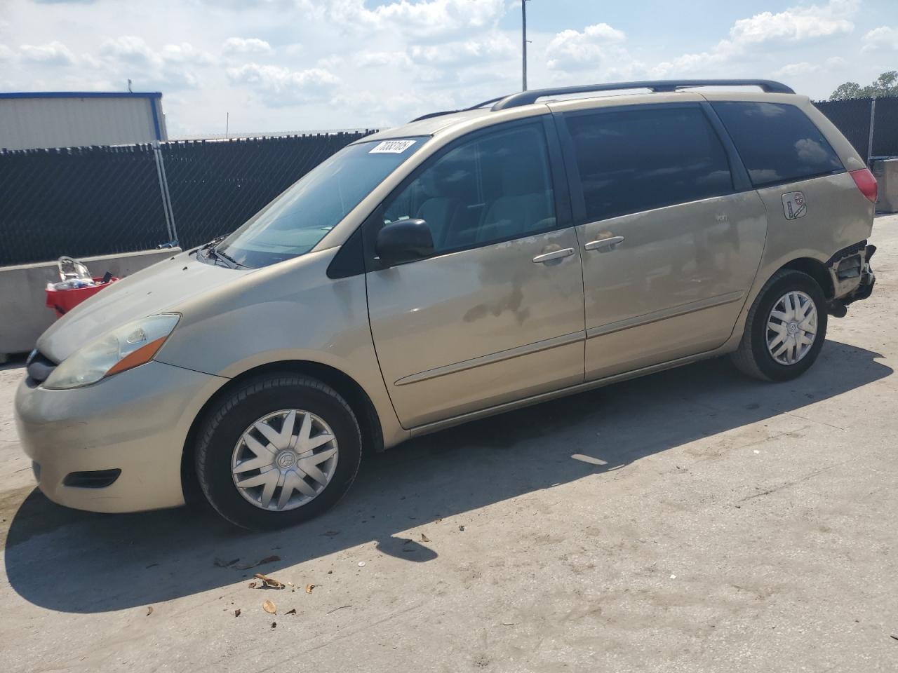 TOYOTA SIENNA CE 2007