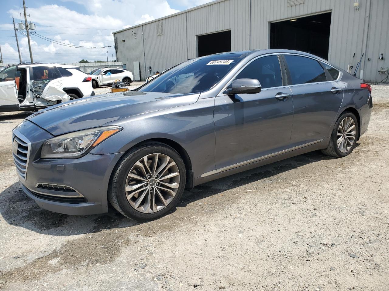 HYUNDAI GENESIS 3. 2015