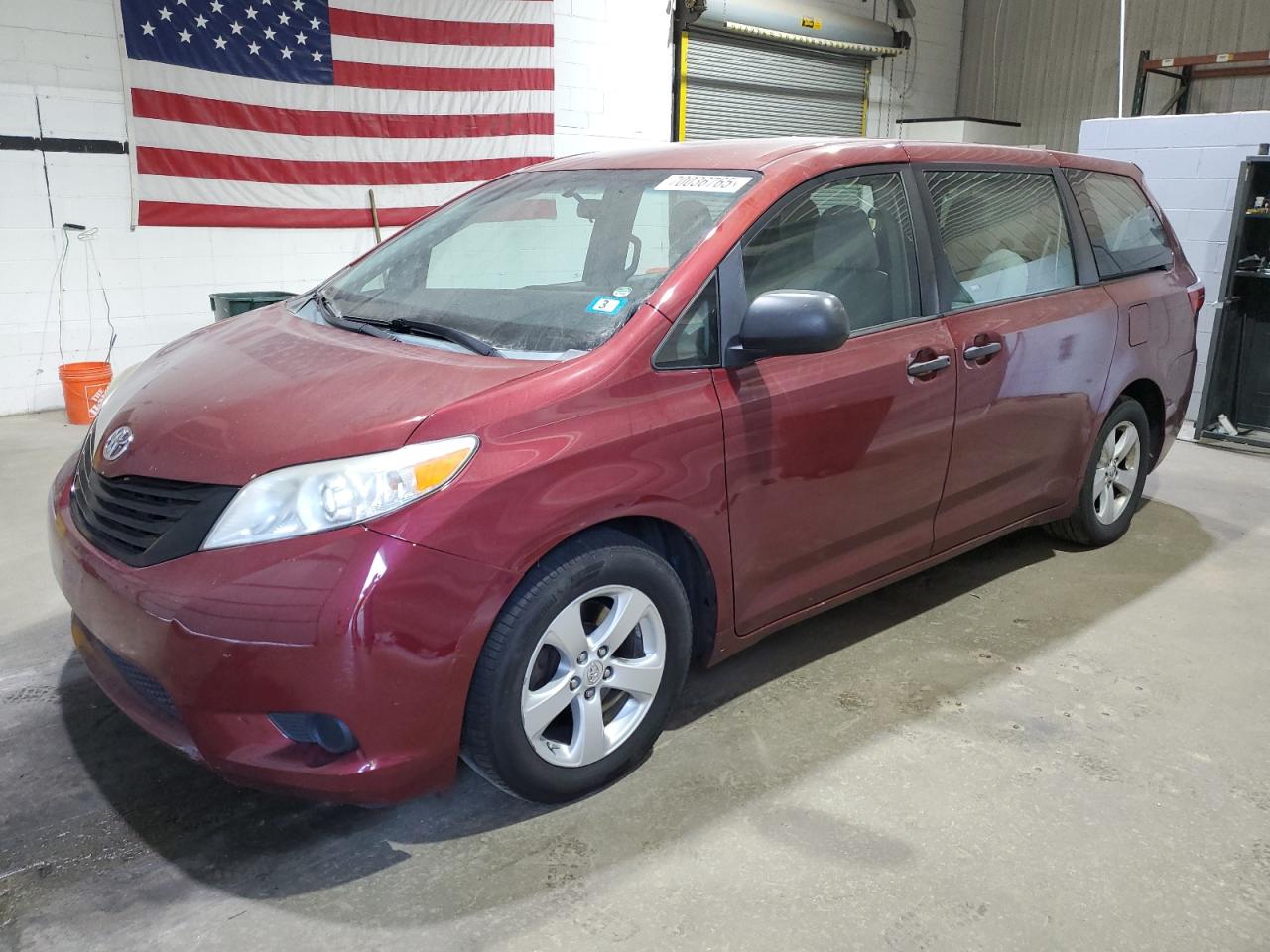 TOYOTA SIENNA 2015