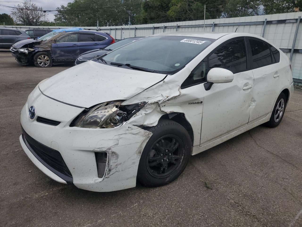 TOYOTA PRIUS 2014