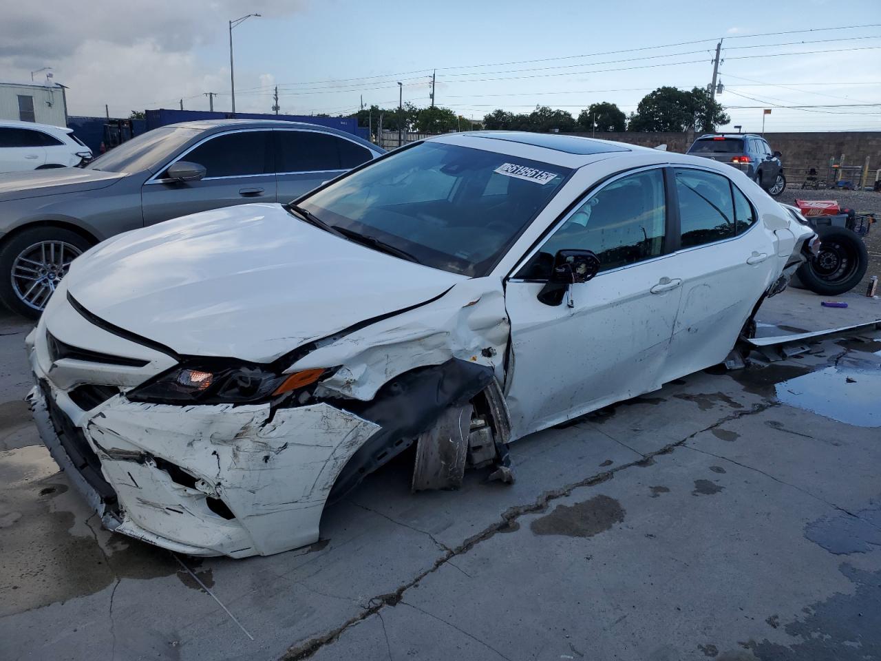 TOYOTA CAMRY SE N 2023