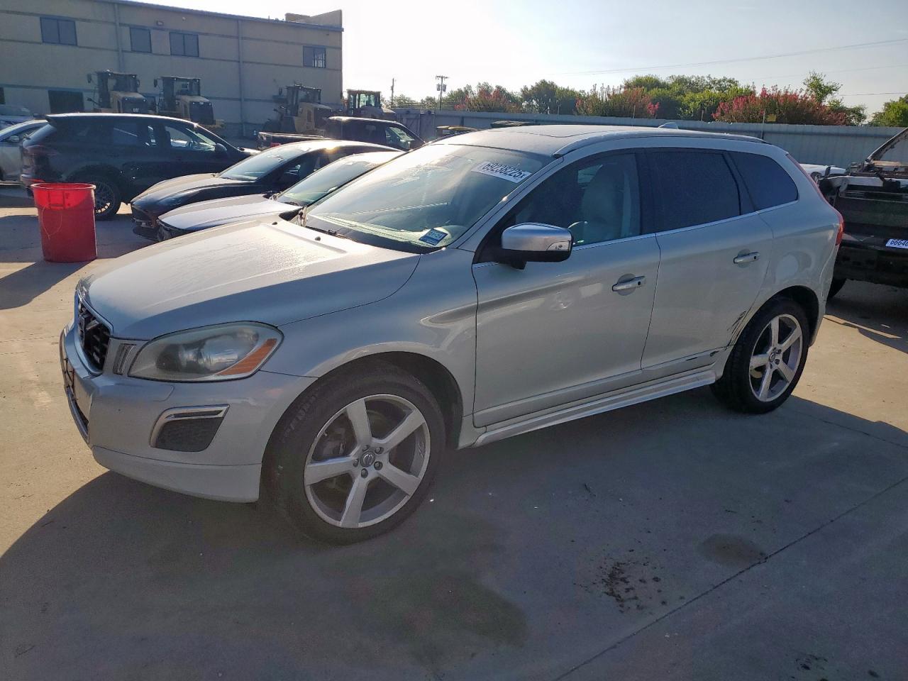VOLVO XC60 T6 2012