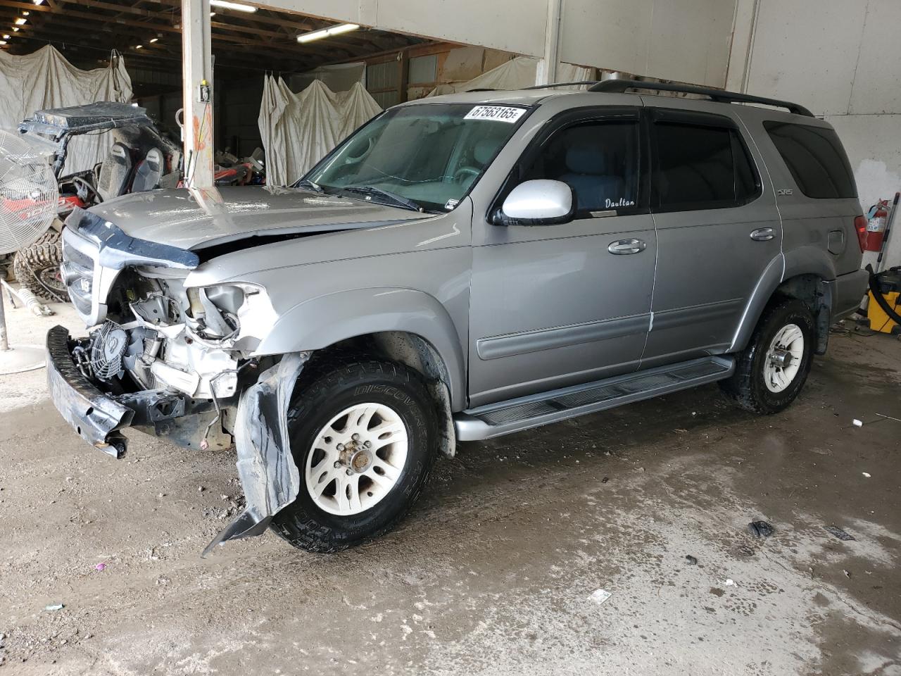 TOYOTA SEQUOIA SR 2004