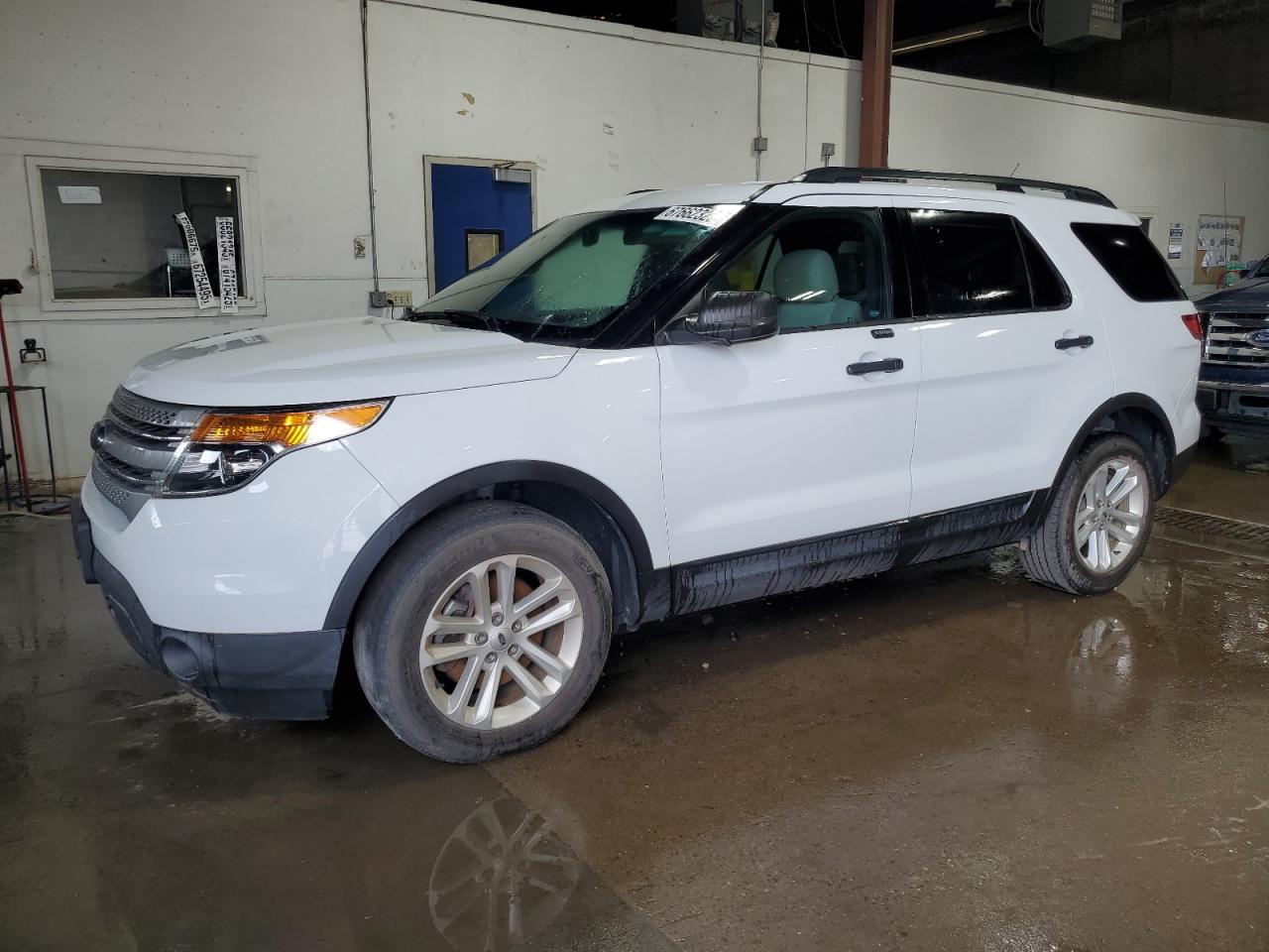 FORD EXPLORER 2015