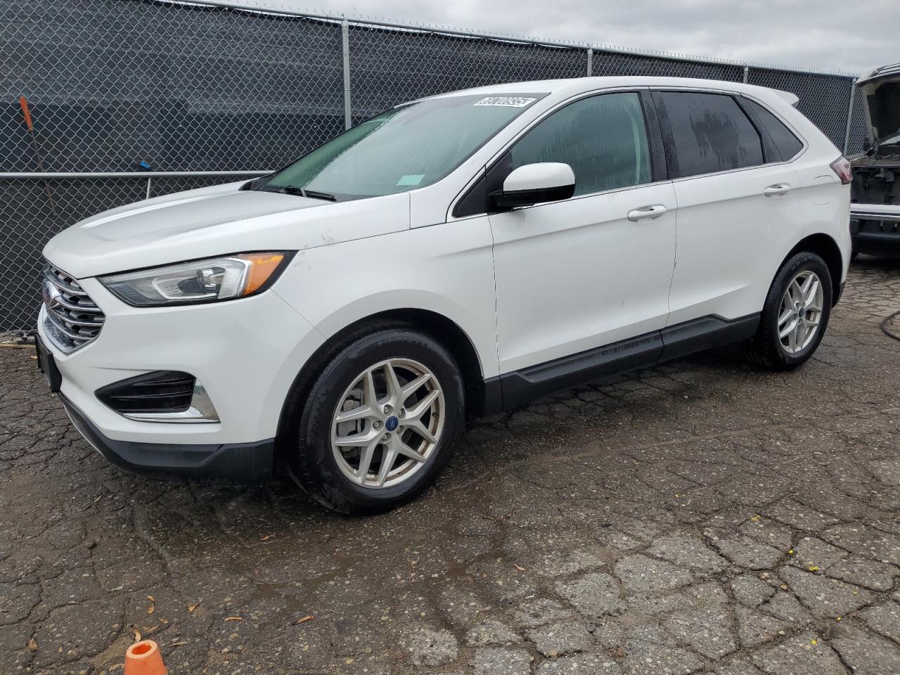 FORD EDGE SEL 2022
