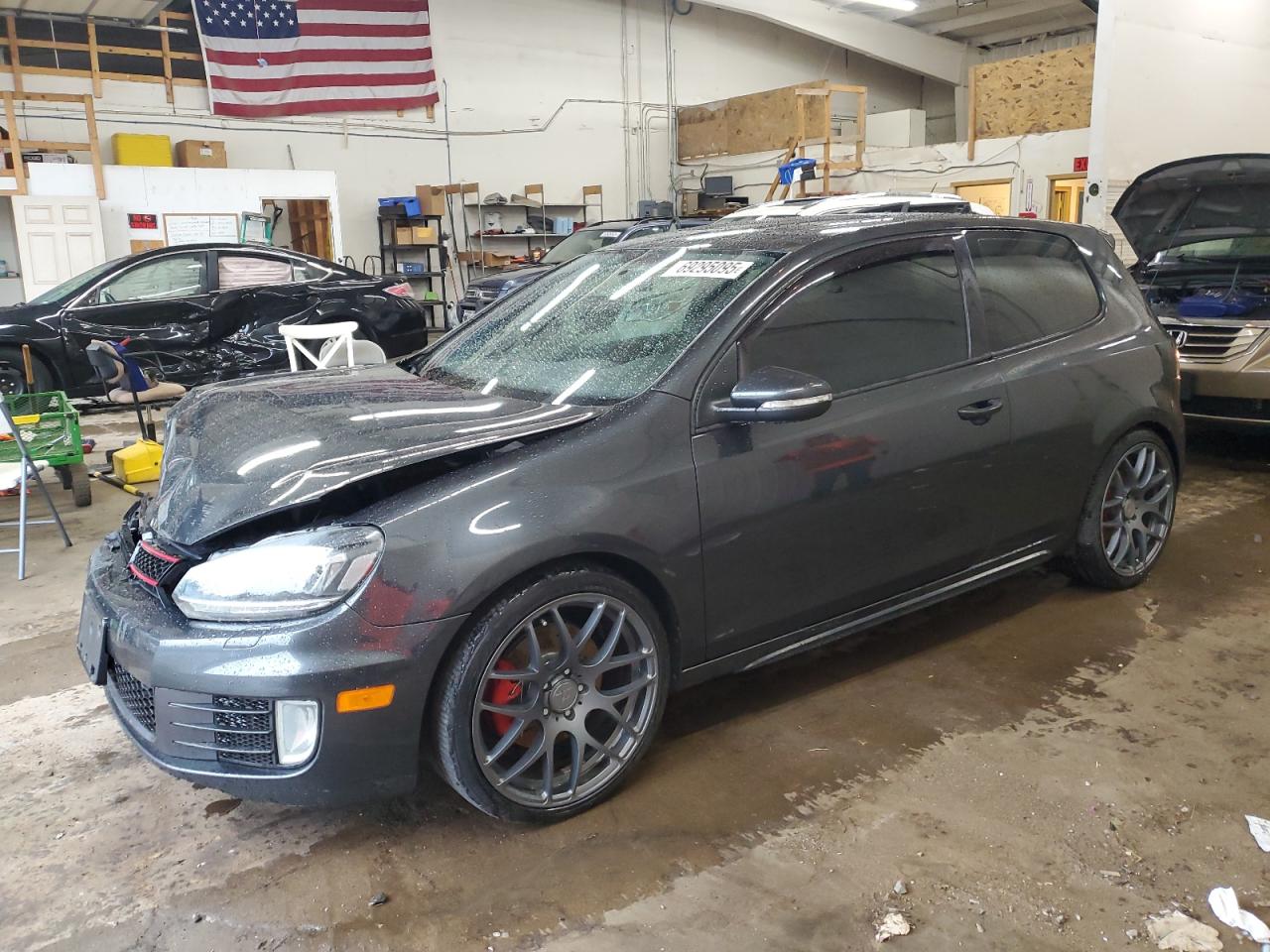 VOLKSWAGEN GTI 2010