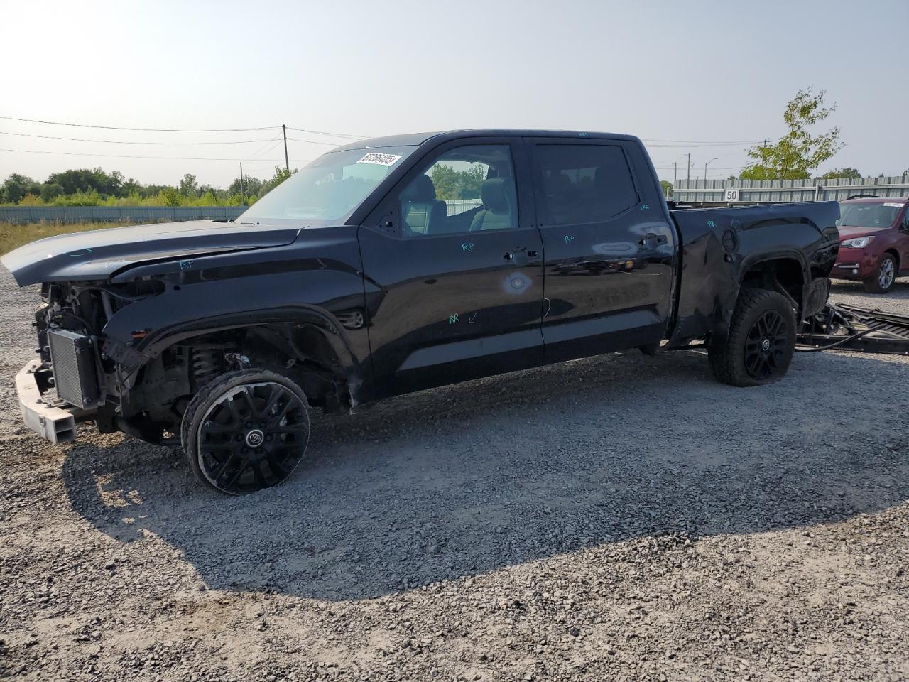 TOYOTA TUNDRA CRE 2024