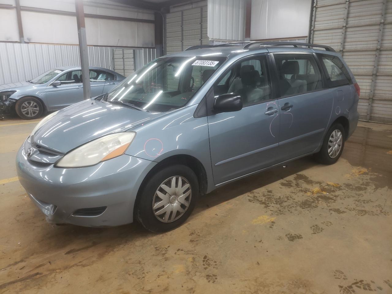 TOYOTA SIENNA CE 2008