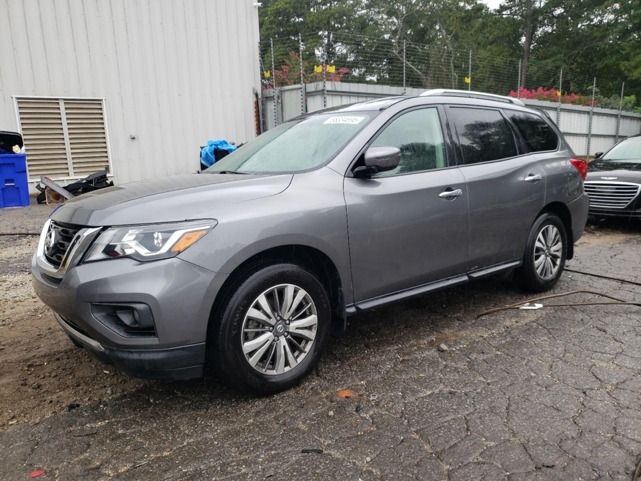 NISSAN PATHFINDER 2019