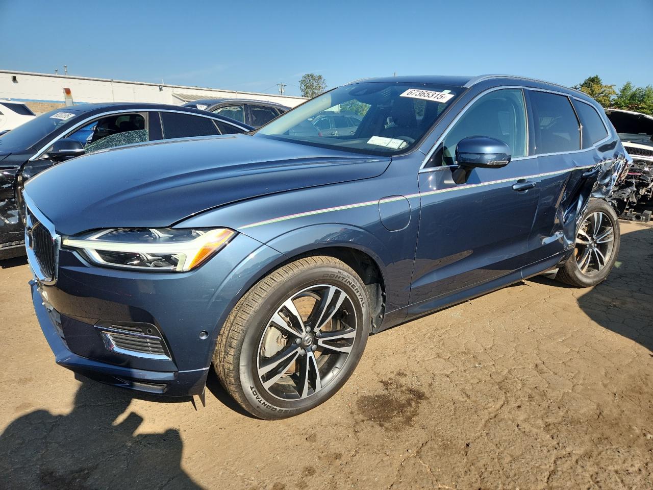 VOLVO XC60 T8 MOMENTUM 2019