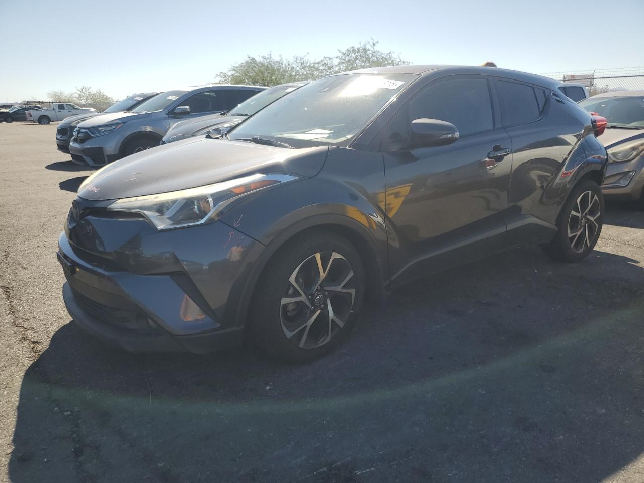 TOYOTA C-HR XLE 2018