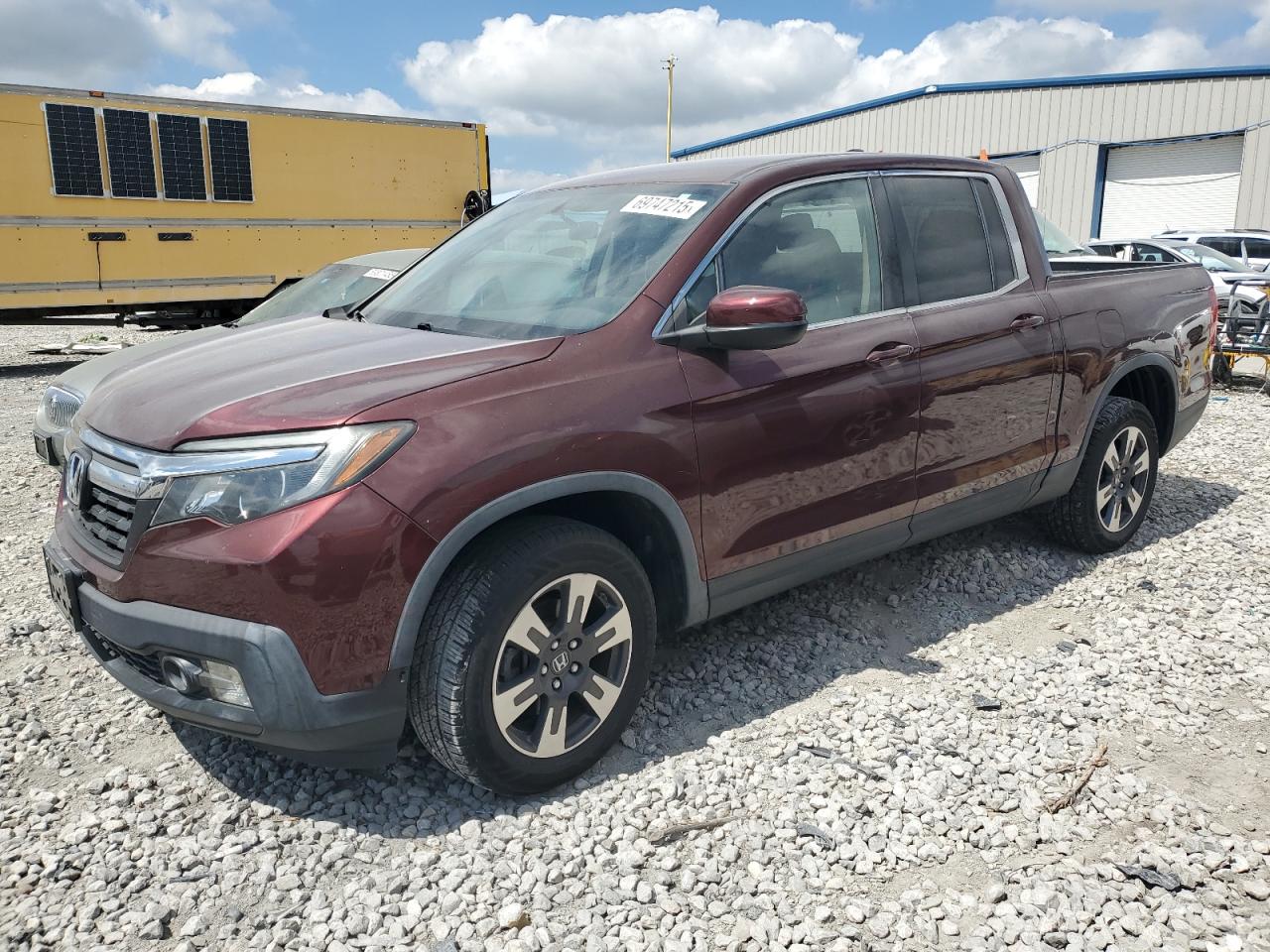 HONDA RIDGELINE 2017