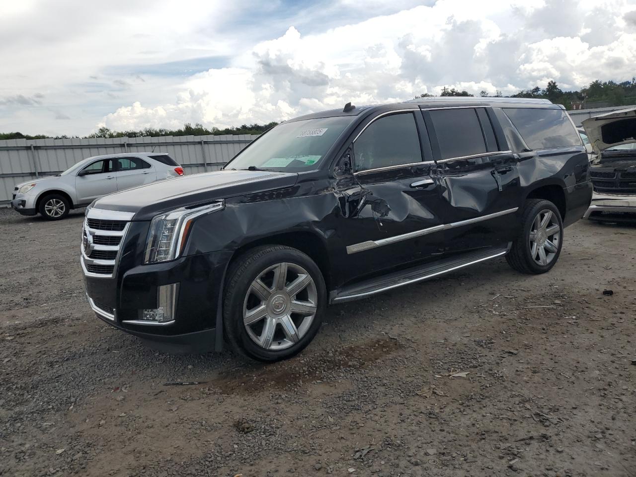 CADILLAC ESCALADE ESV LUXURY 2015