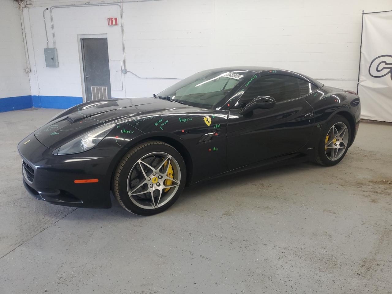 FERRARI CALIFORNIA 2011