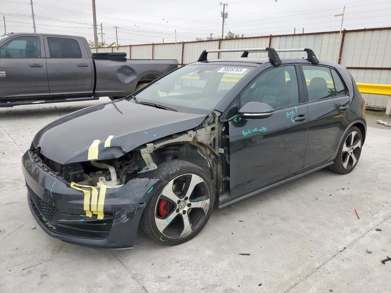 VOLKSWAGEN GTI 2015