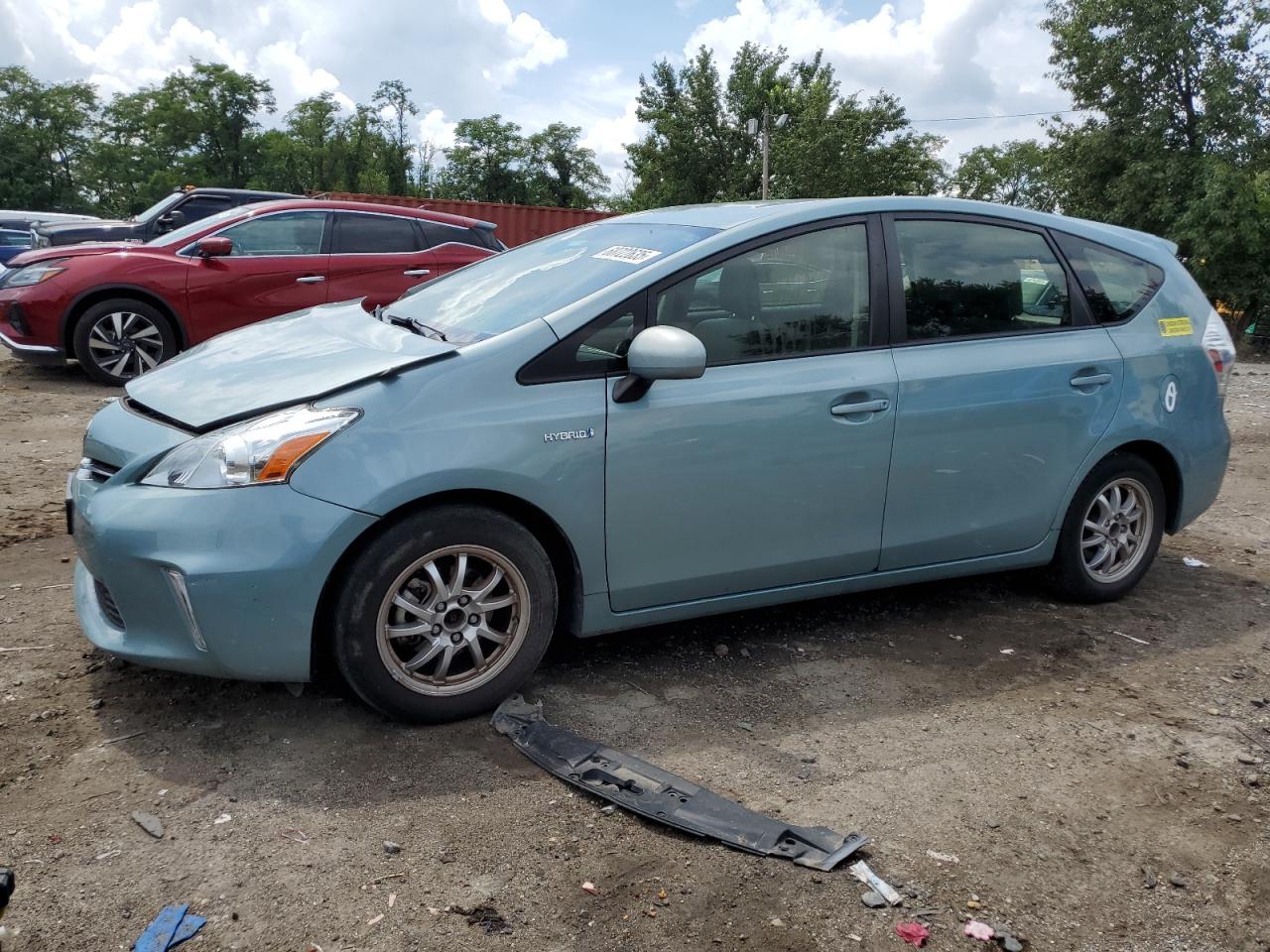 TOYOTA PRIUS V 2014