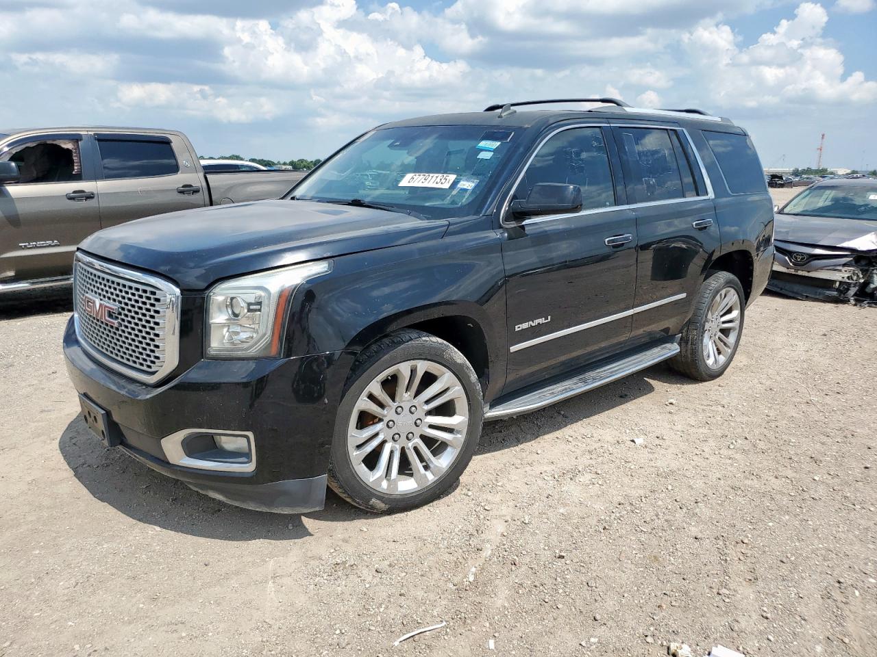 GMC YUKON DENA 2015