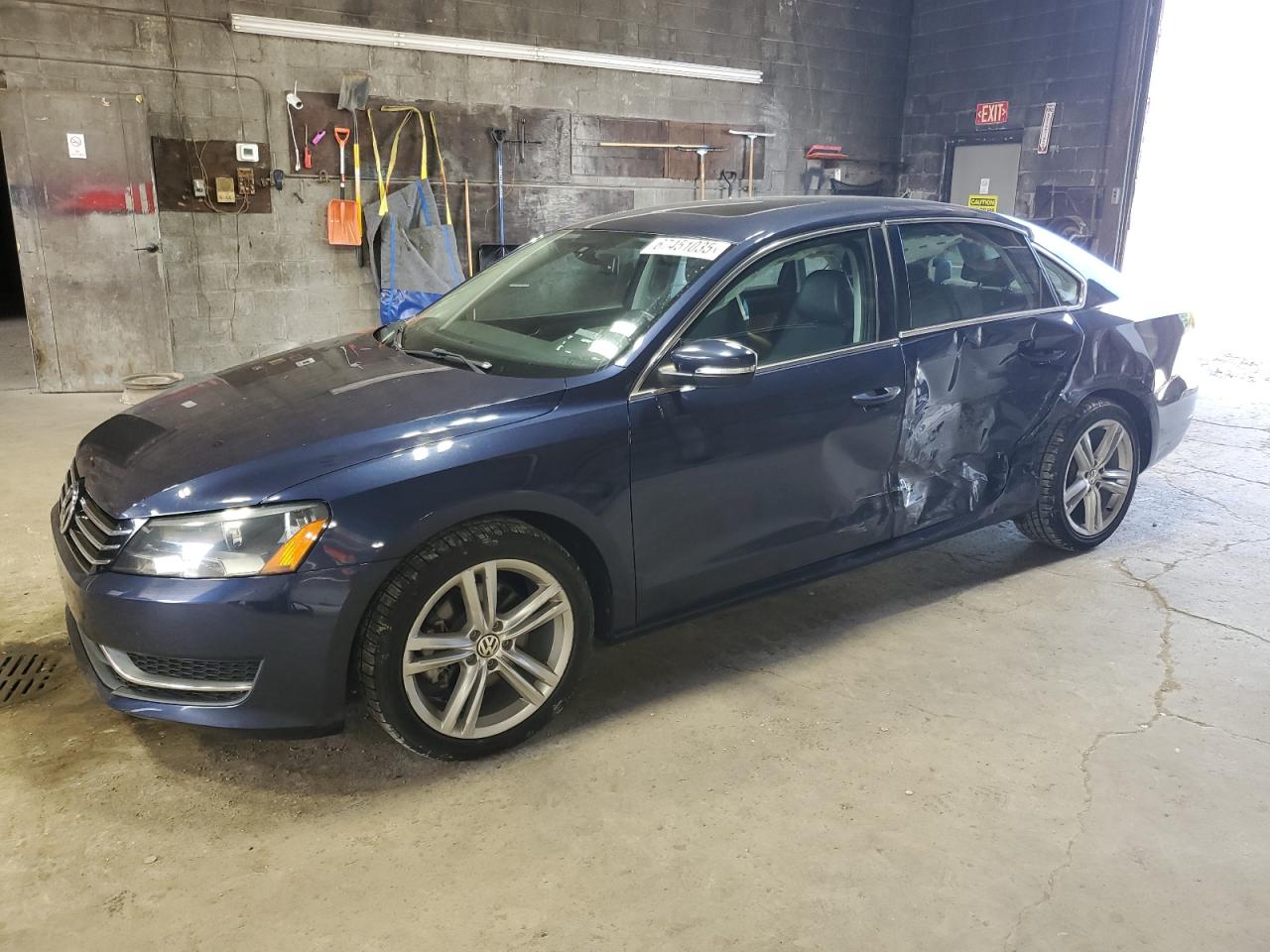 VOLKSWAGEN PASSAT 2014