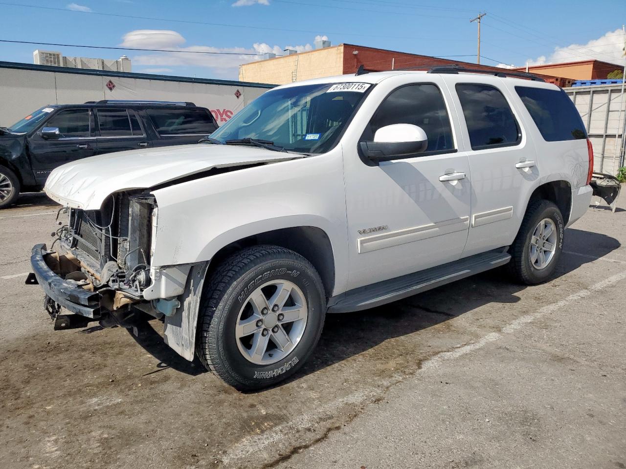 GMC YUKON SLE 2013