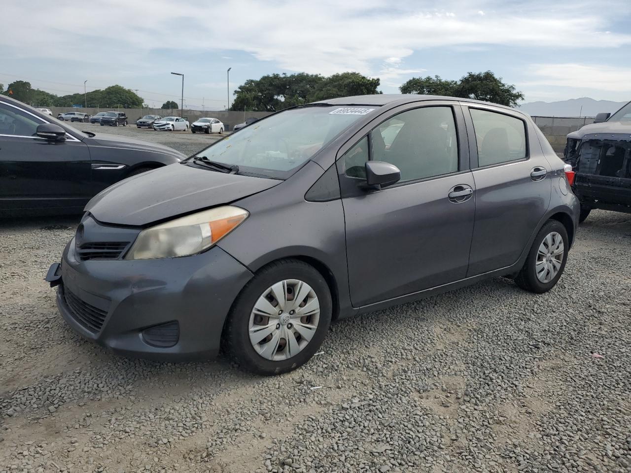 TOYOTA YARIS 2014