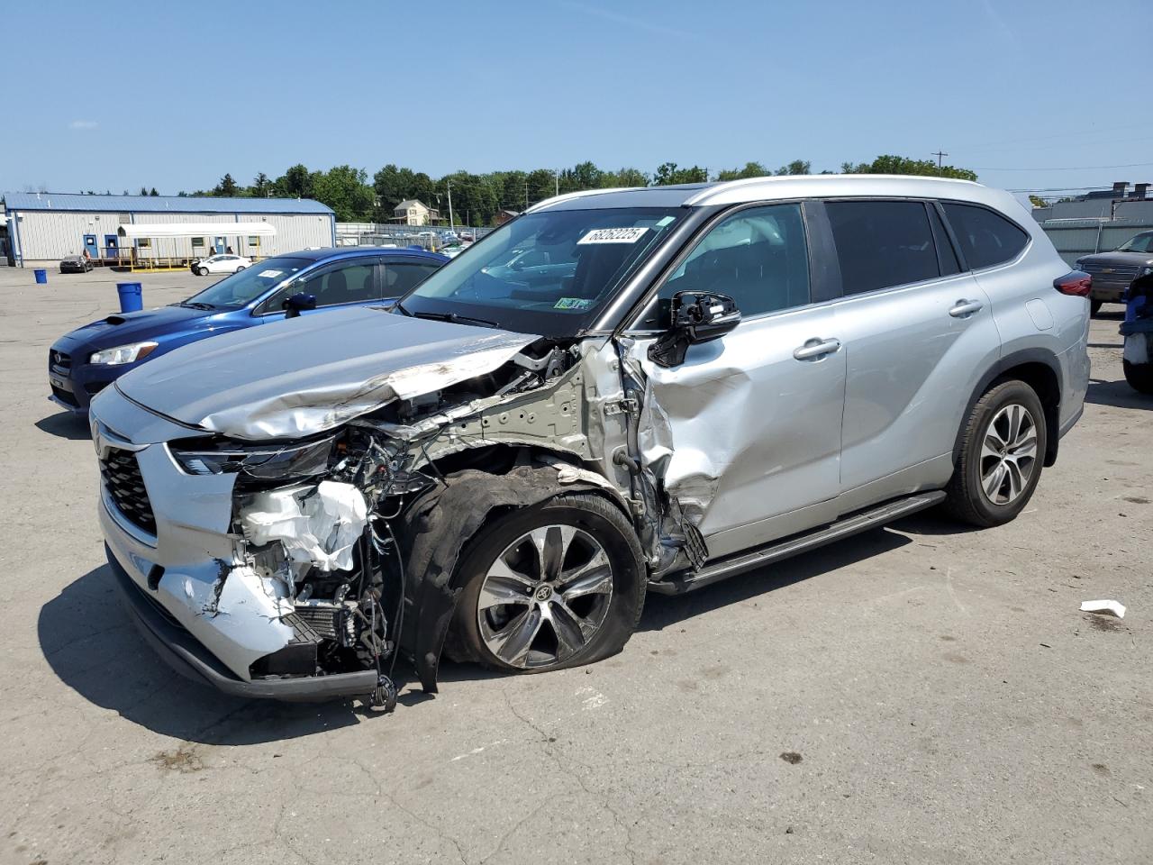 TOYOTA HIGHLANDER HYBRID XLE 2023