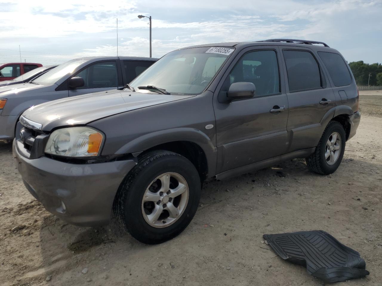 MAZDA TRIBUTE 2005