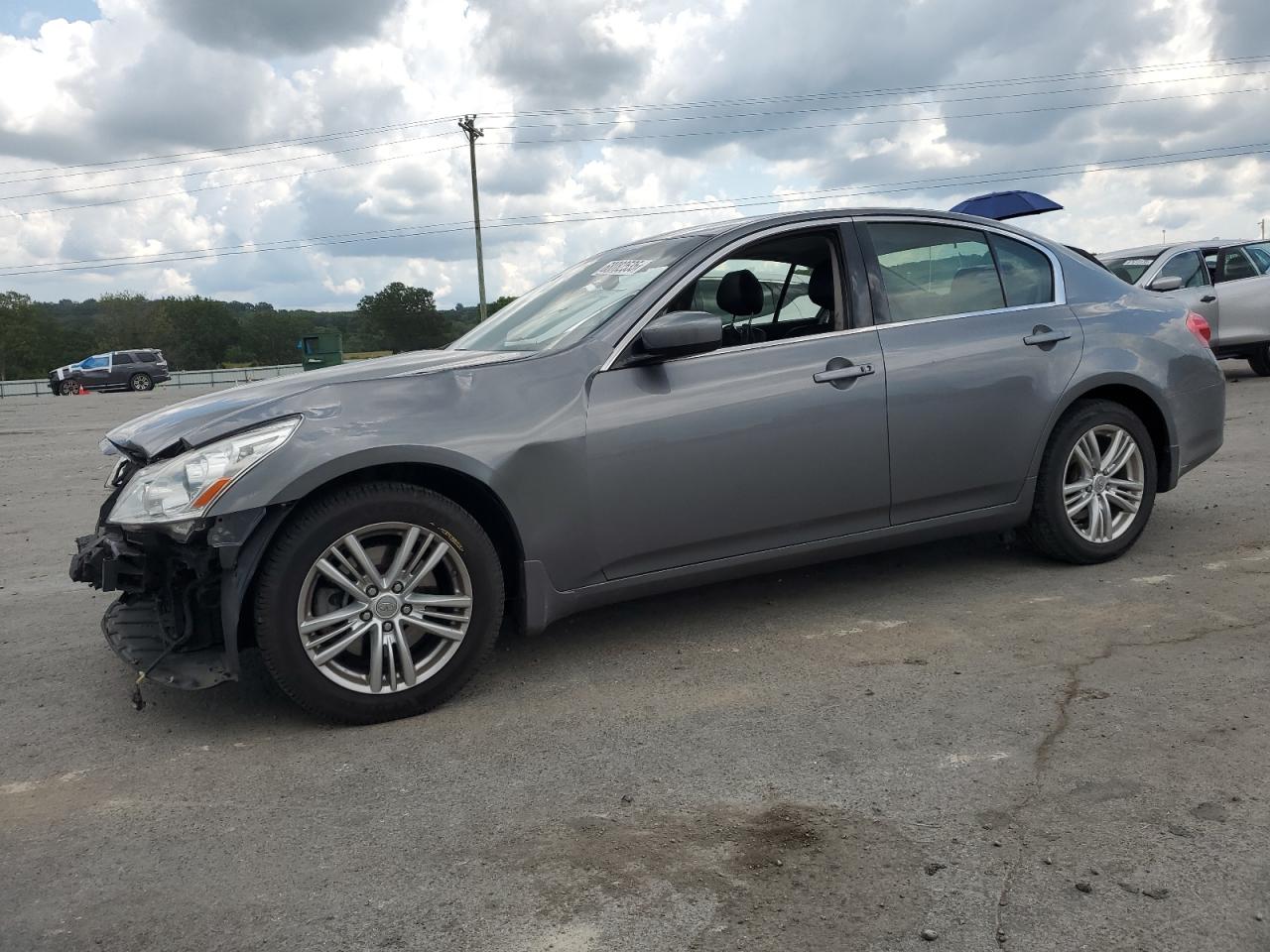INFINITI Q40 2015