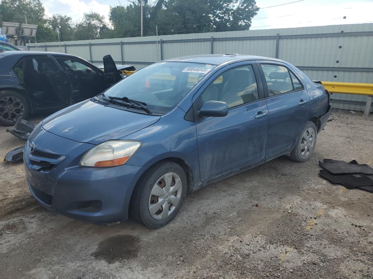 TOYOTA YARIS 2008
