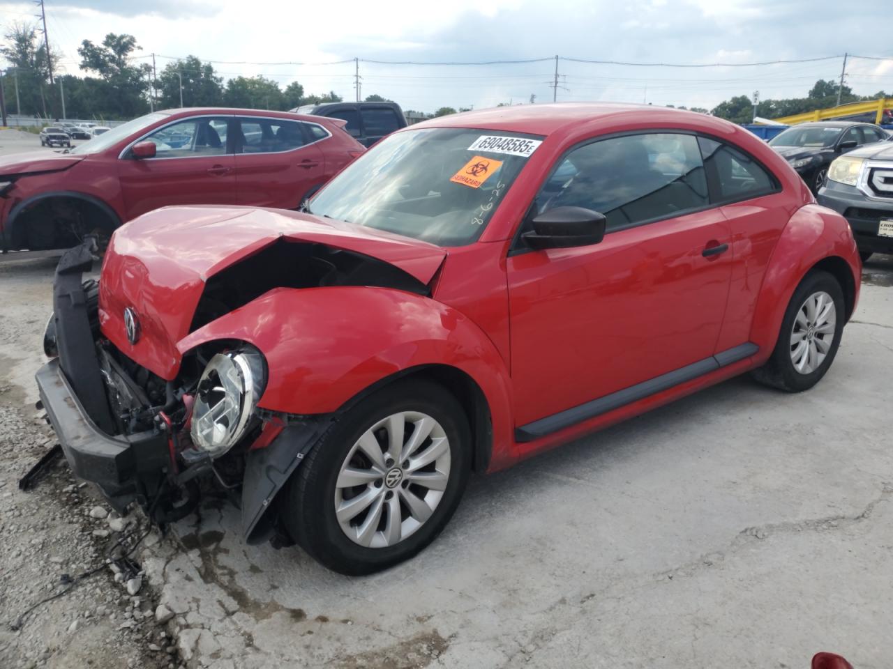 VOLKSWAGEN BEETLE 2013