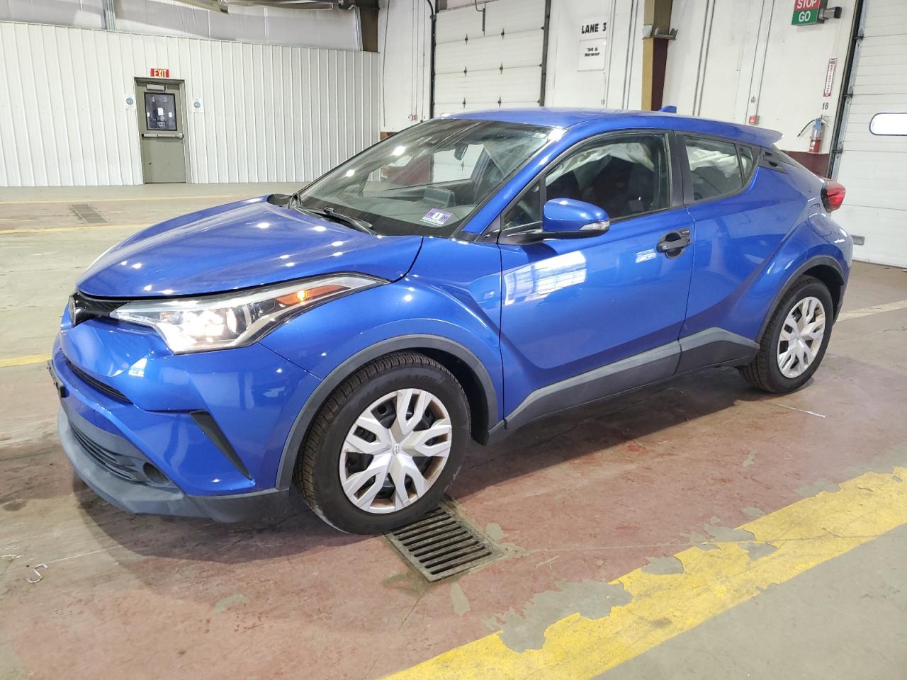 TOYOTA C-HR XLE 2019